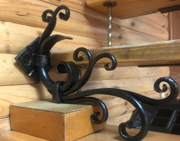 Кованые изделия для декора интерьера - Держатель для кашпо 430*350