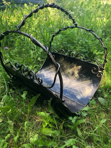 Кованые изделия для декора интерьера - Дровница