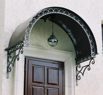 КОВАНЫЕ ИЗДЕЛИЯ ОТ ЗАБОРА ДО СТУЛА - козырек для входа