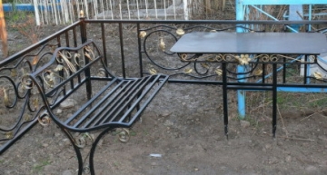 Ритуальные кованые принадлежности - столик и скамья