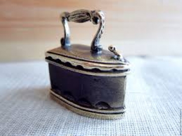 Реставрация художественных изделий из металла - утюг с патиной