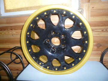 ПОКРАСКА АВТОЗАПЧАСТЕЙ - Черно-золотой диск